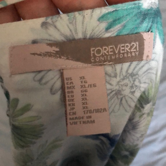 Crop Top - Picture 3 of 3